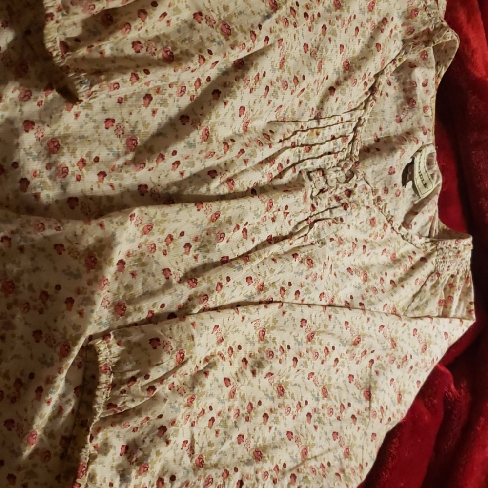 Top - Picture 3 of 3